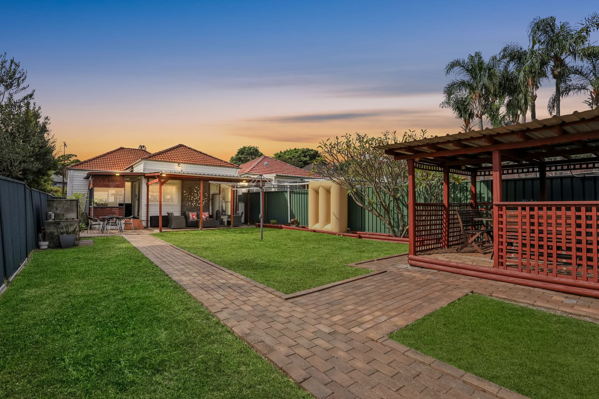 10 Wiggins Street, Botany NSW