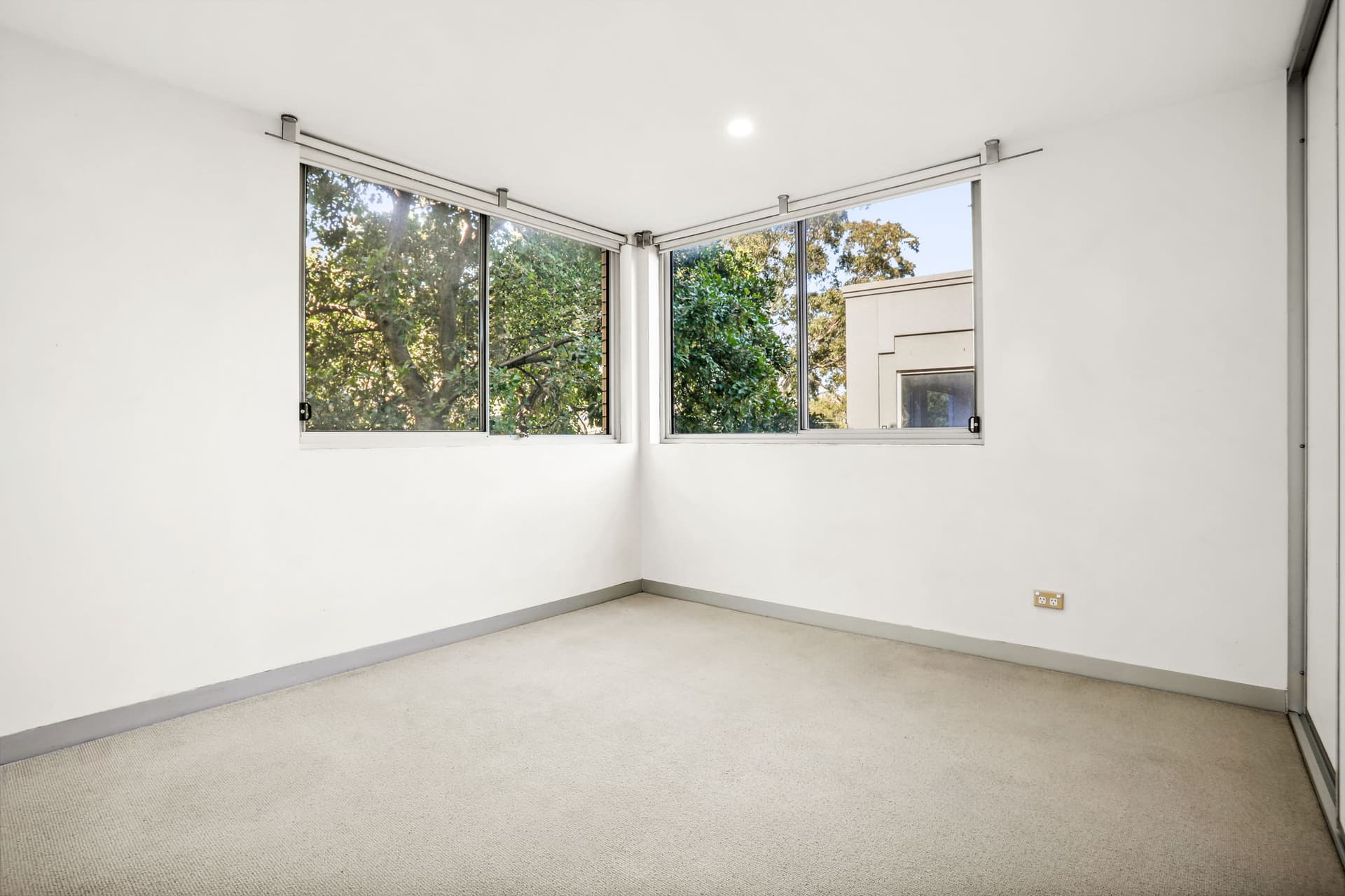 25/32-42 Rosehill Street, Redfern NSW