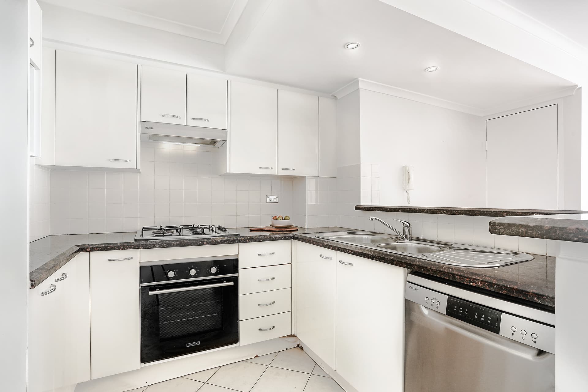 689/83-93 Dalmeny Avenue, Rosebery NSW