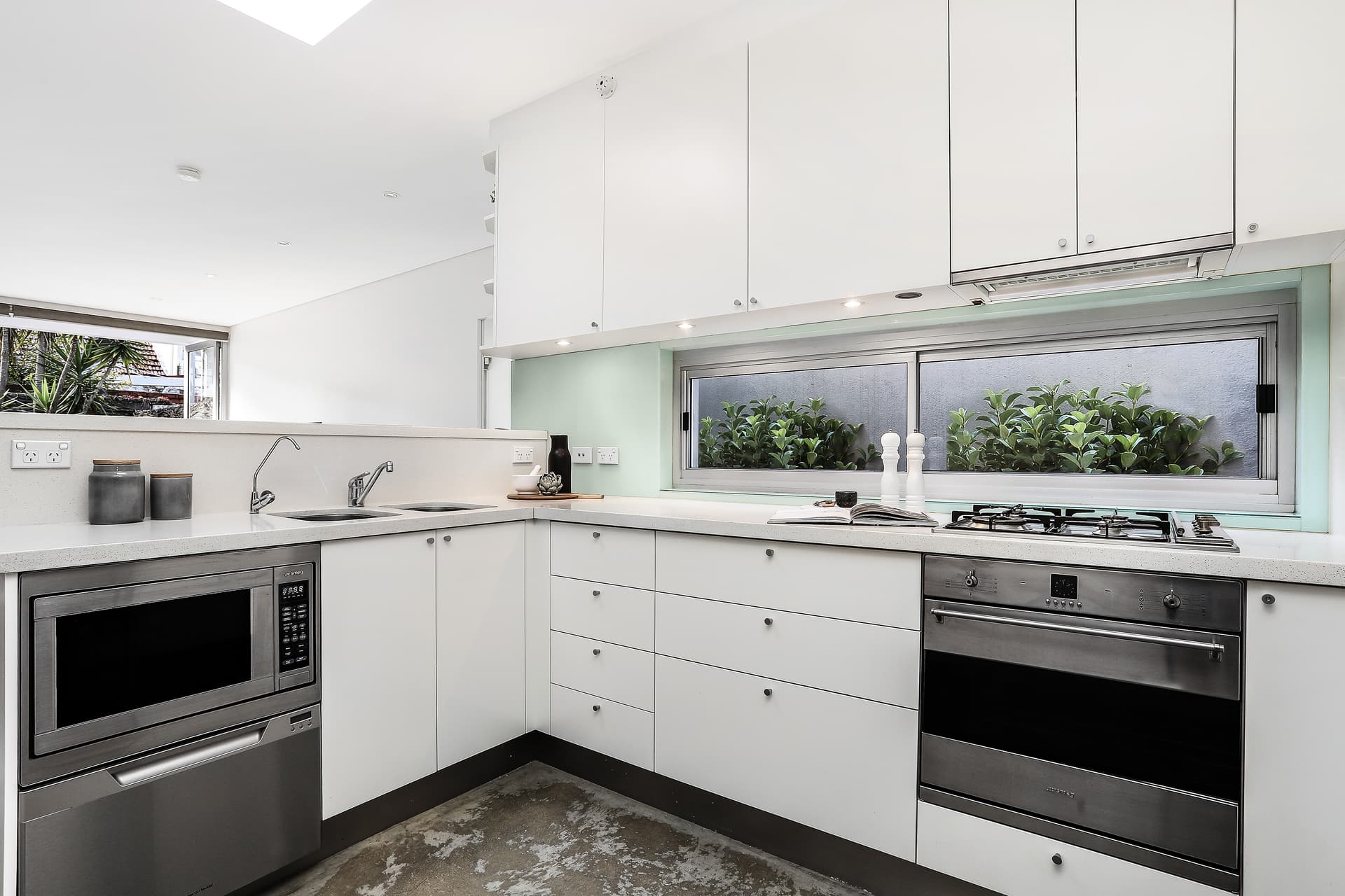 82 Boronia Street, Redfern NSW