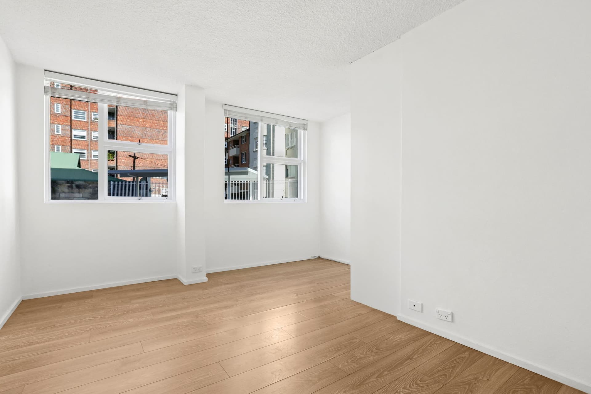 17/5-7 The Esplanade, Elizabeth Bay NSW