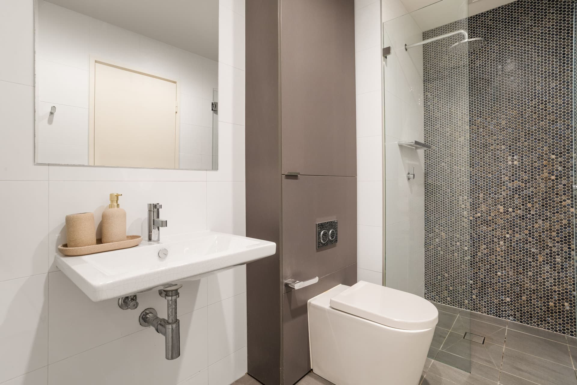 606D/30 Barr Street, Camperdown NSW