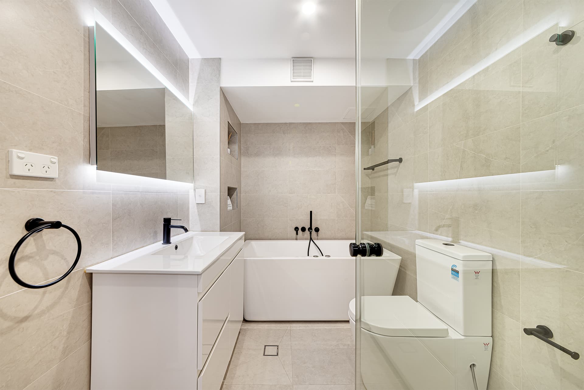 689/83-93 Dalmeny Avenue, Rosebery NSW
