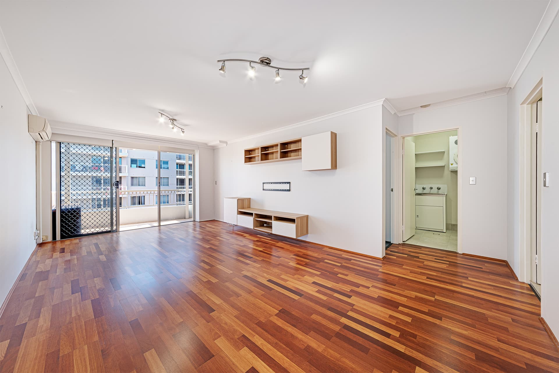 689/83-93 Dalmeny Avenue, Rosebery NSW