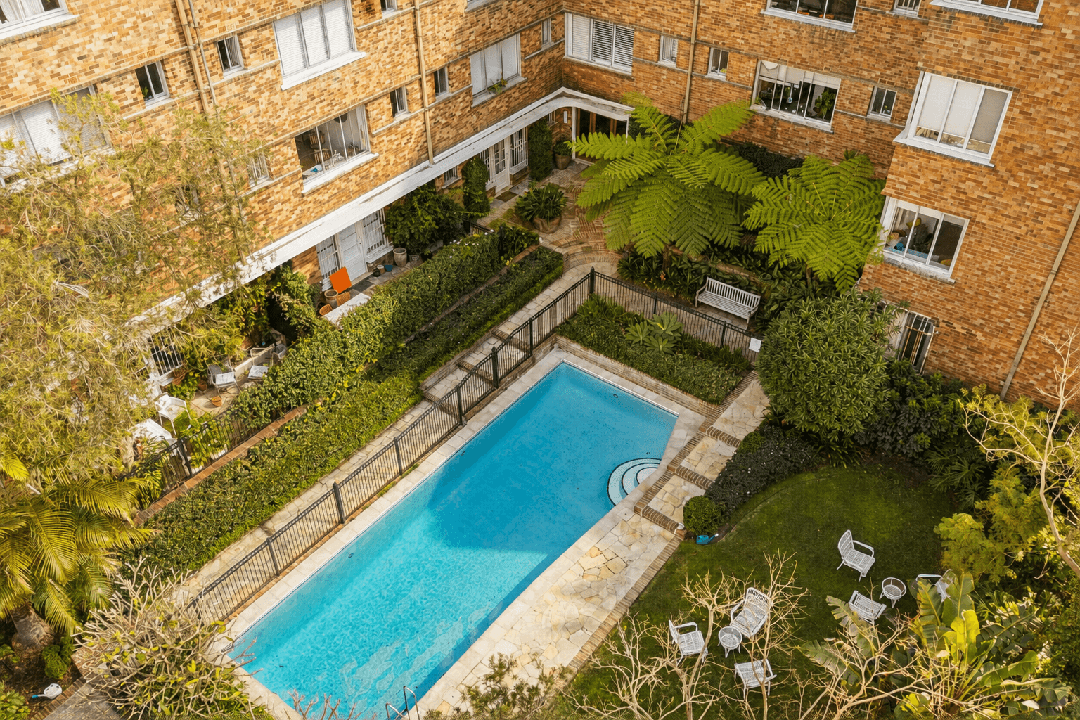 63/4 Ward Avenue, Elizabeth Bay NSW