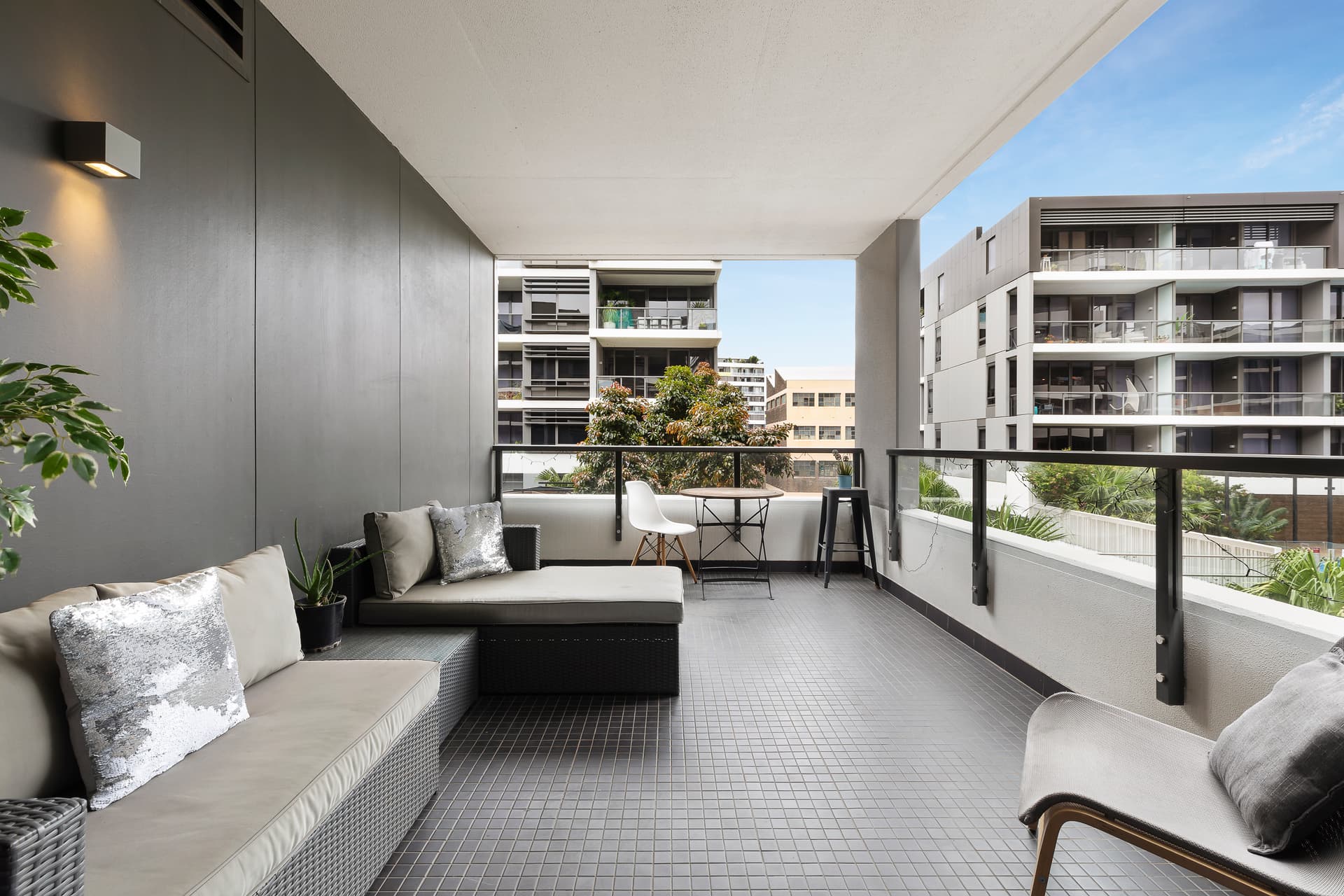 211/23 Archibald Avenue, Waterloo NSW