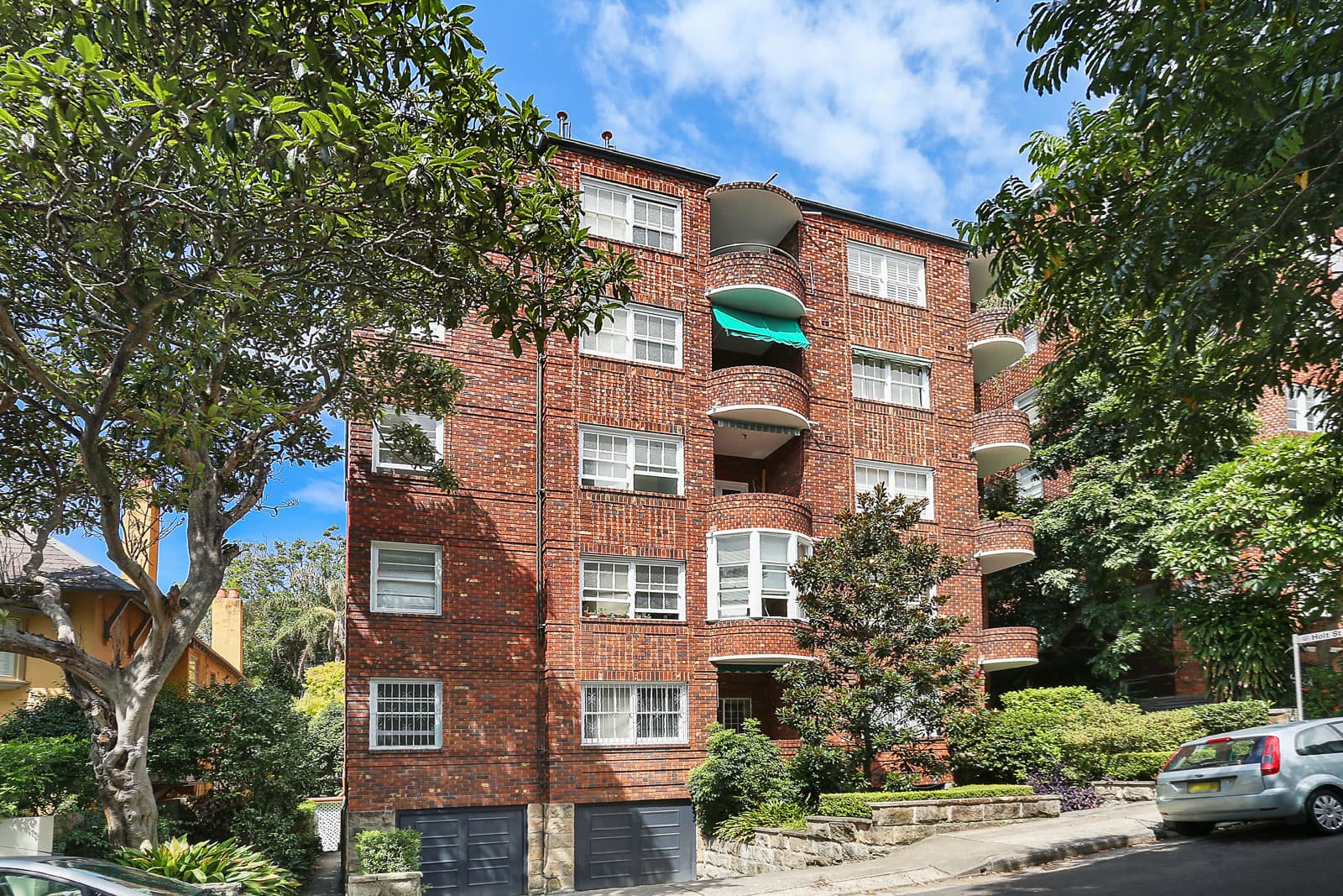 2/4 Henrietta Street, Double Bay NSW